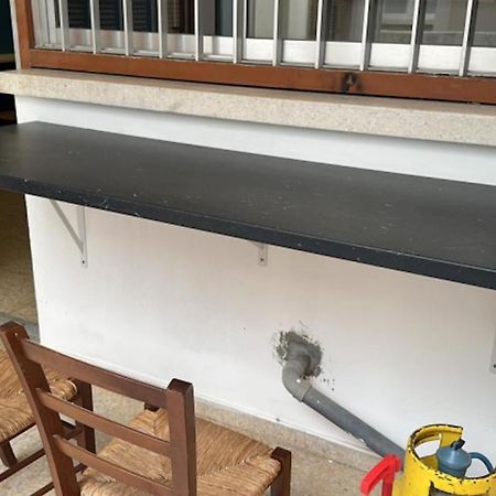 Unique City Hostel 100 Meters From Beach Λάρνακα Εξωτερικό φωτογραφία