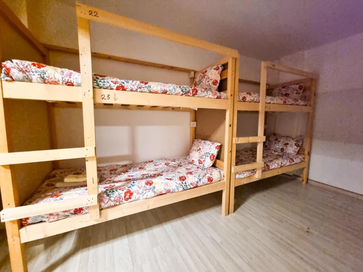 Unique City Hostel 100 Meters From Beach Λάρνακα Εξωτερικό φωτογραφία
